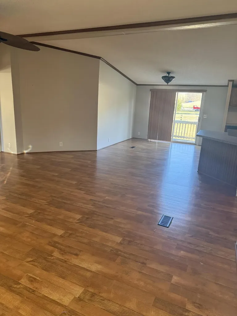 6854 E Laurel Road London KY 40741