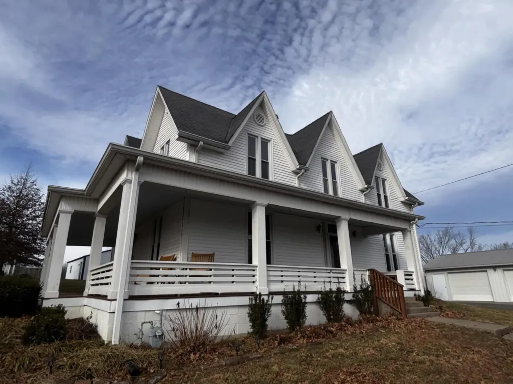 205 W 1st Street Perryville KY 40468