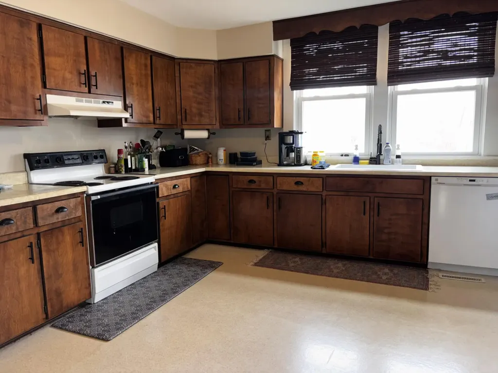 205 W 1st Street Perryville KY 40468