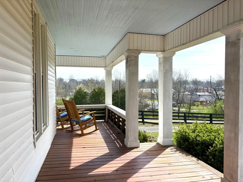 205 W 1st Street Perryville KY 40468