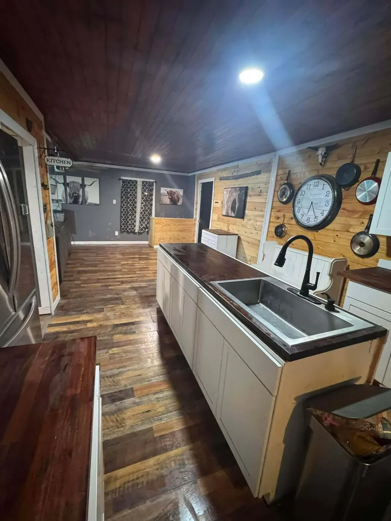 524 4th Street Flatwoods KY 41139