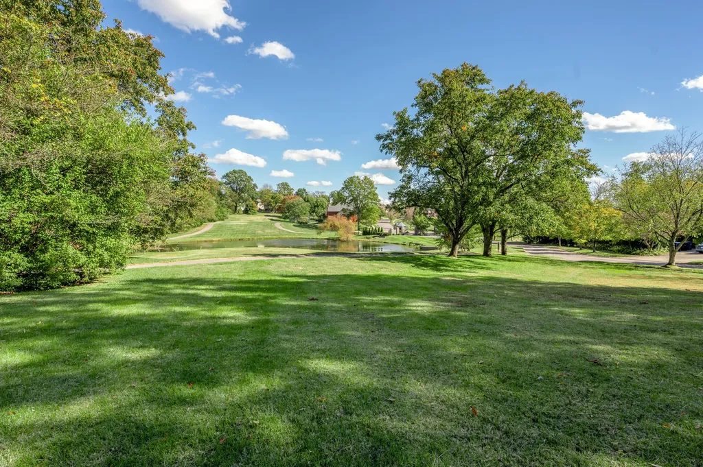 563 Gingermill Lane Lexington KY 40509