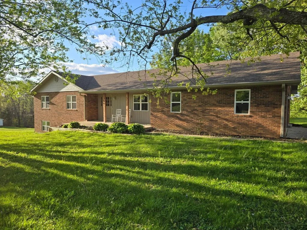 18 Ash Drive Nancy KY 42544