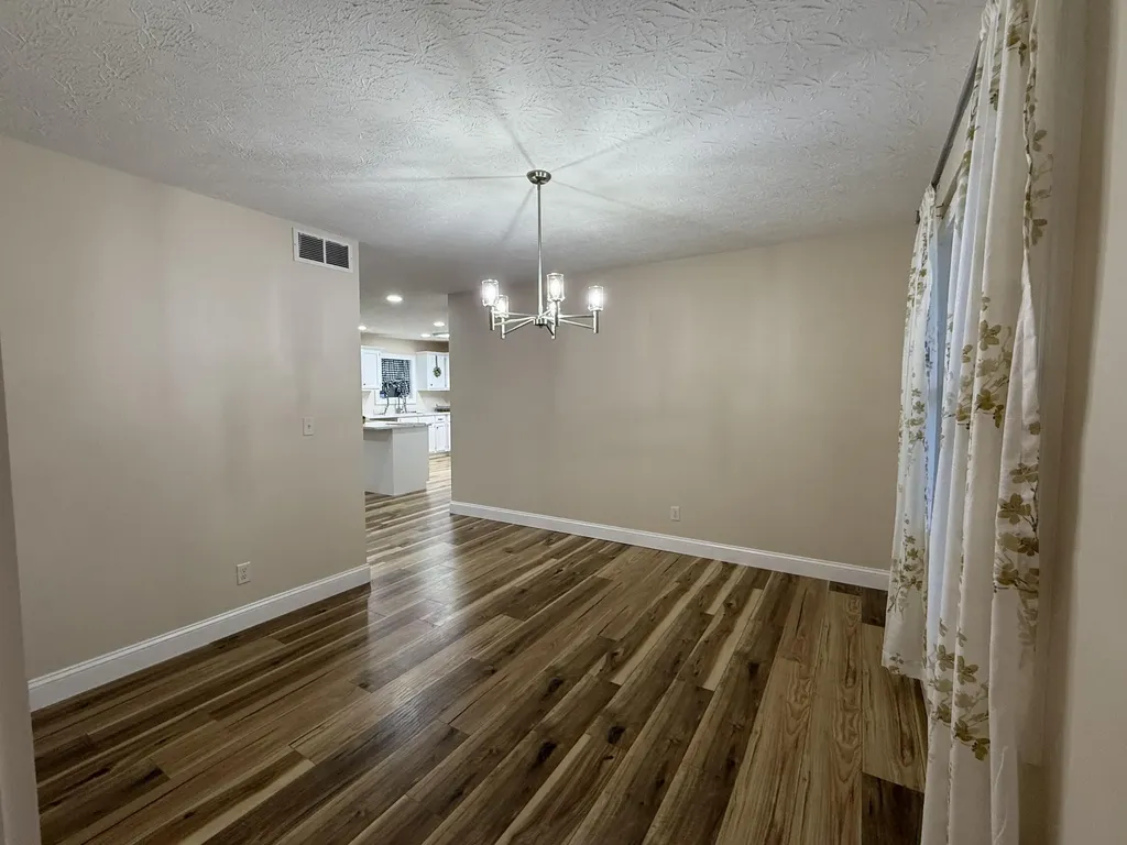 18 Ash Drive Nancy KY 42544