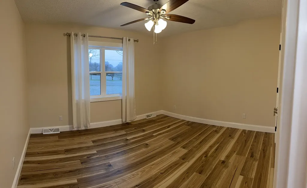 18 Ash Drive Nancy KY 42544