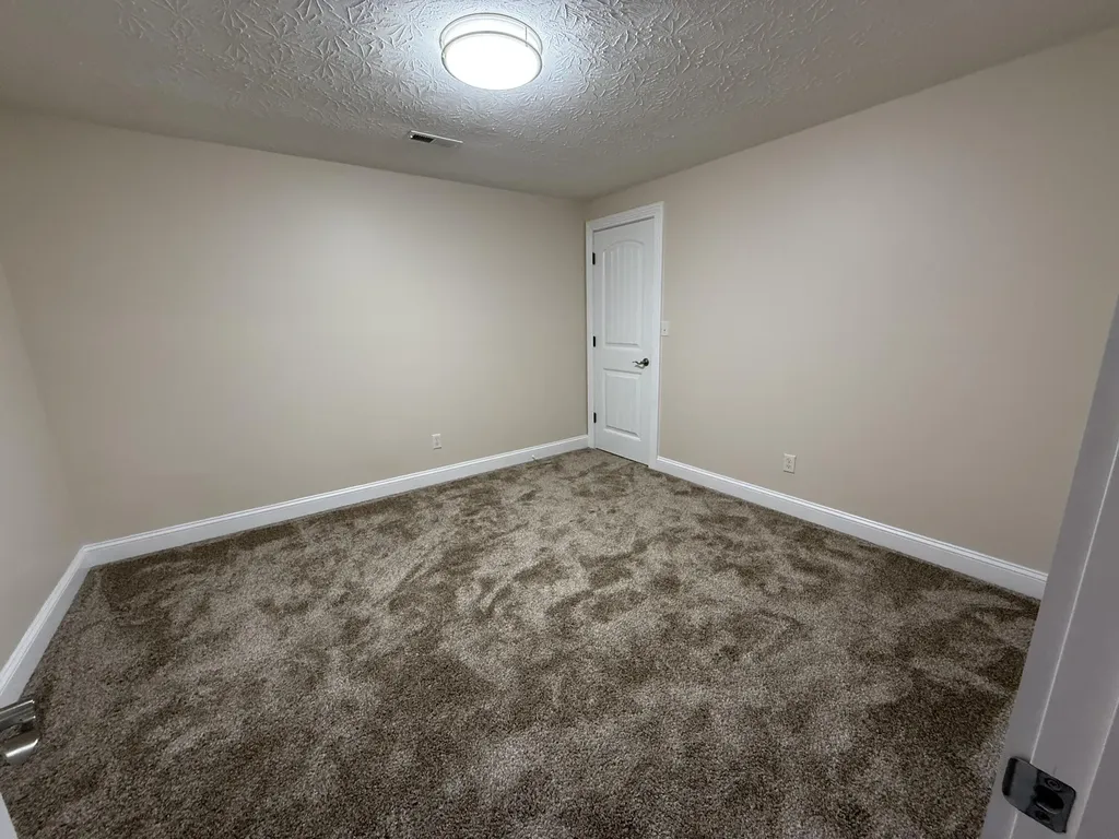 18 Ash Drive Nancy KY 42544
