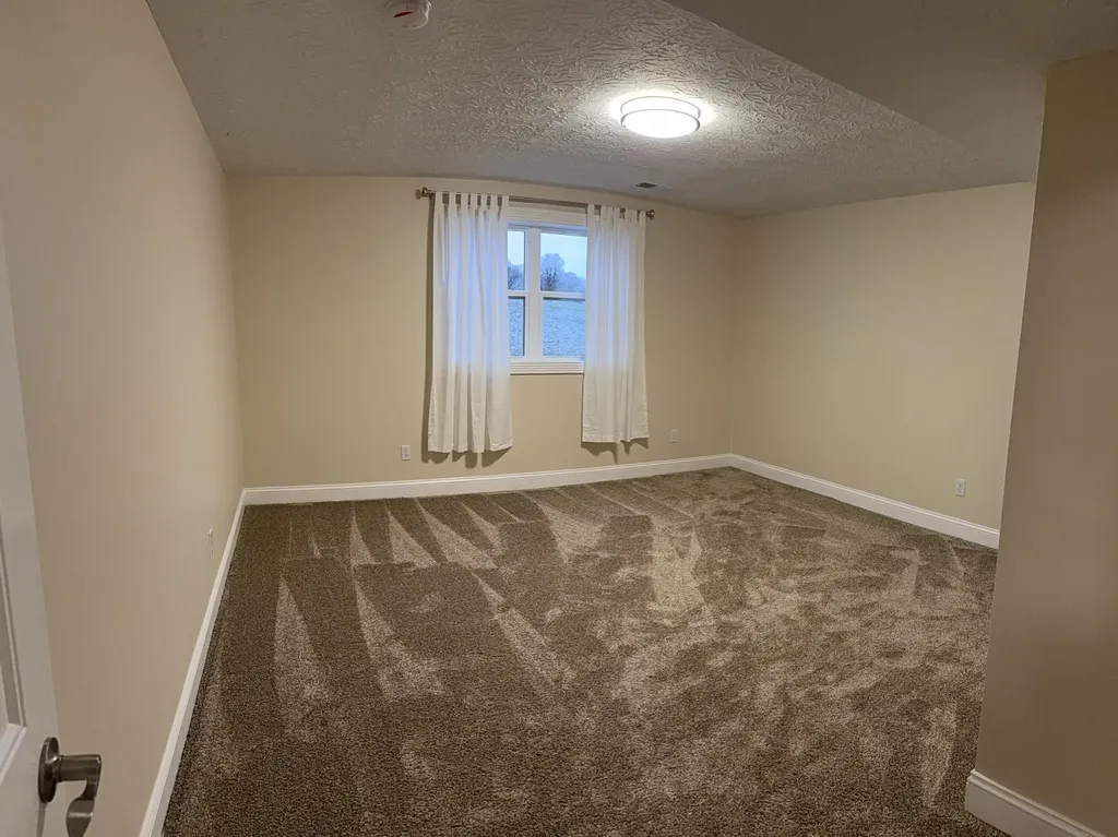 18 Ash Drive Nancy KY 42544