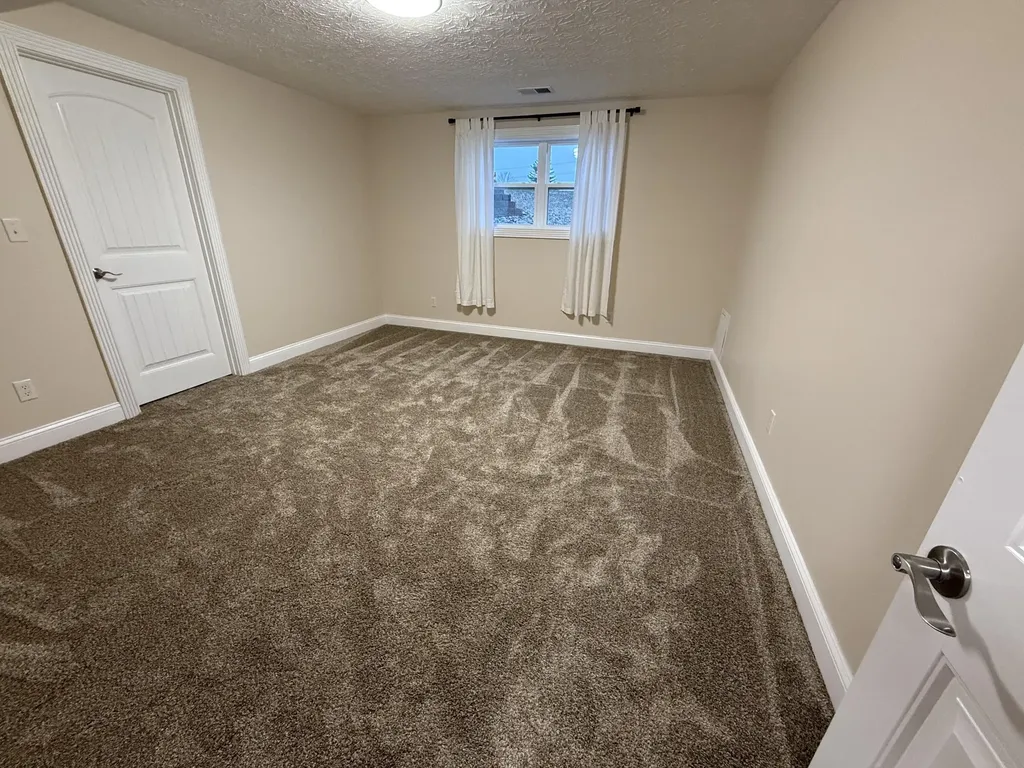 18 Ash Drive Nancy KY 42544