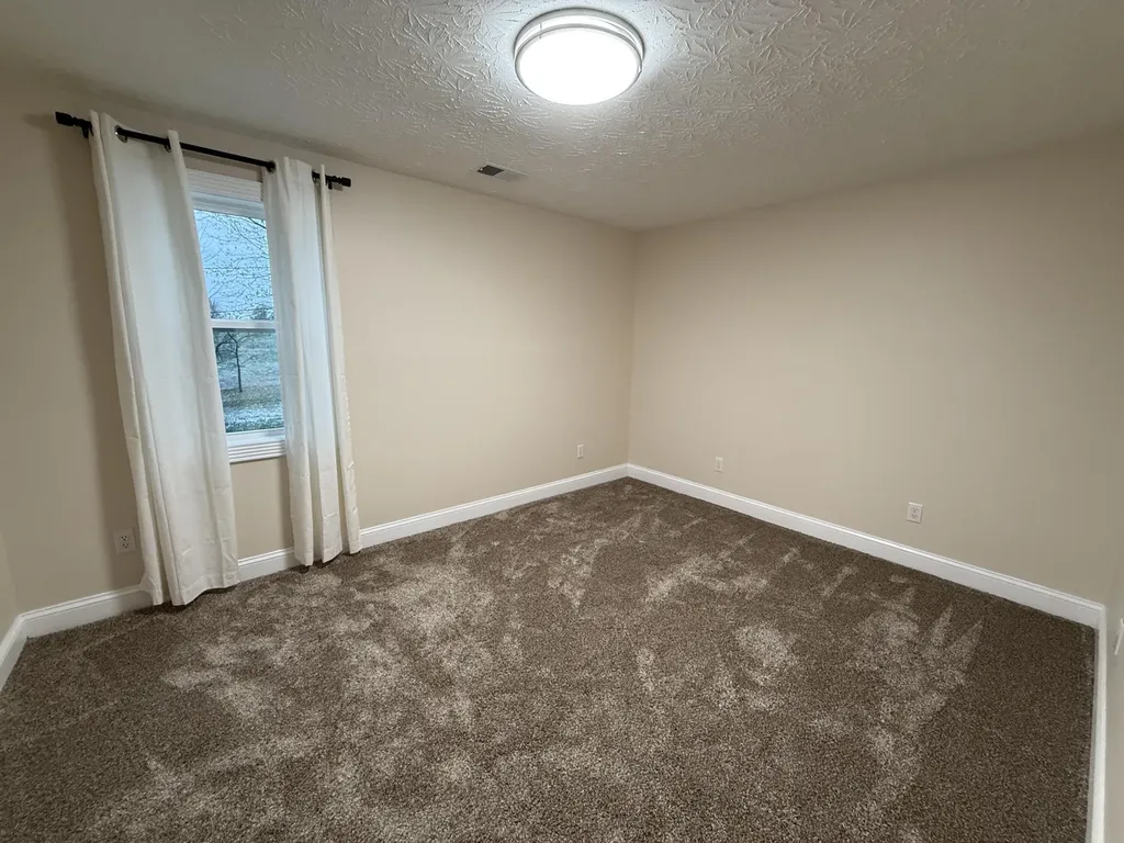 18 Ash Drive Nancy KY 42544