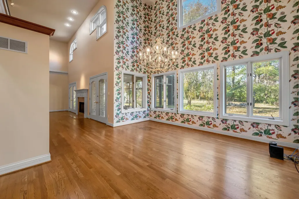559 Gingermill Lane Lexington KY 40509