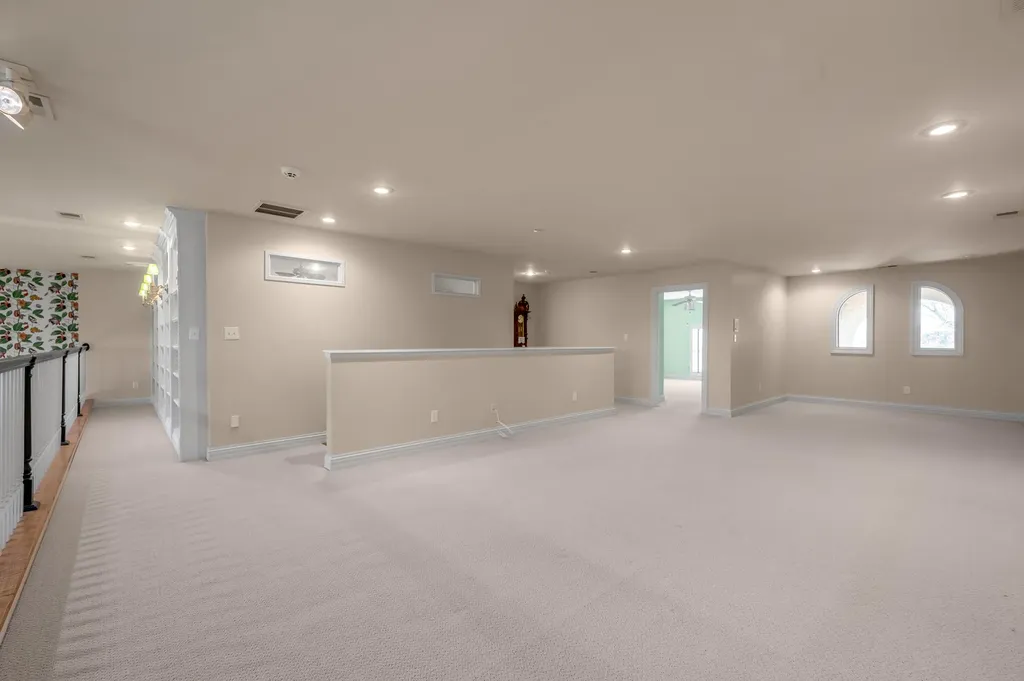 559 Gingermill Lane Lexington KY 40509