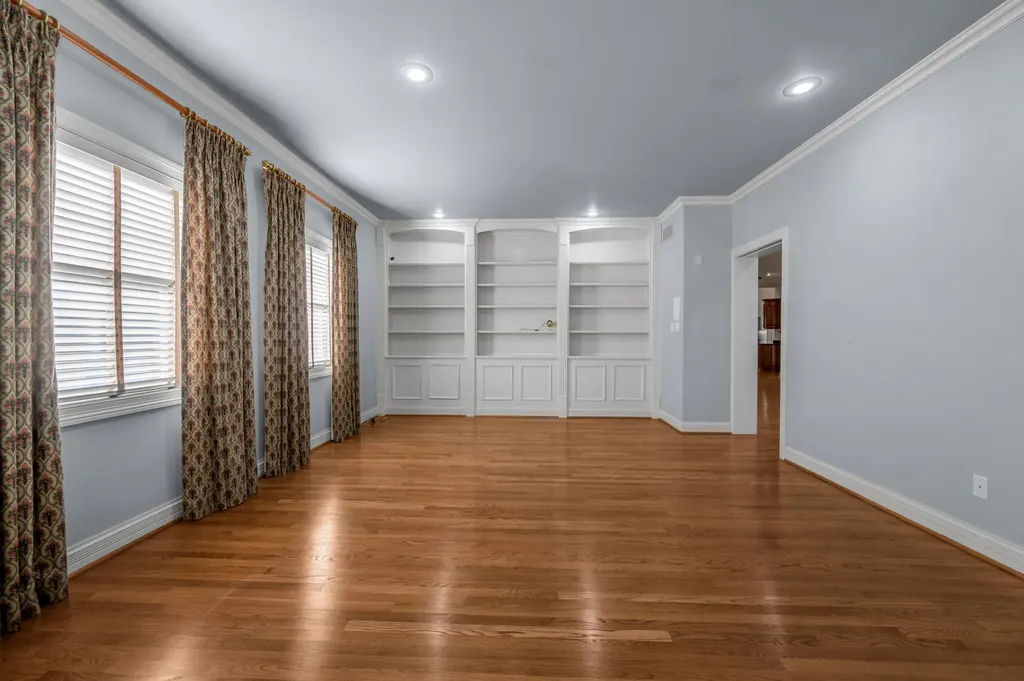 559 Gingermill Lane Lexington KY 40509