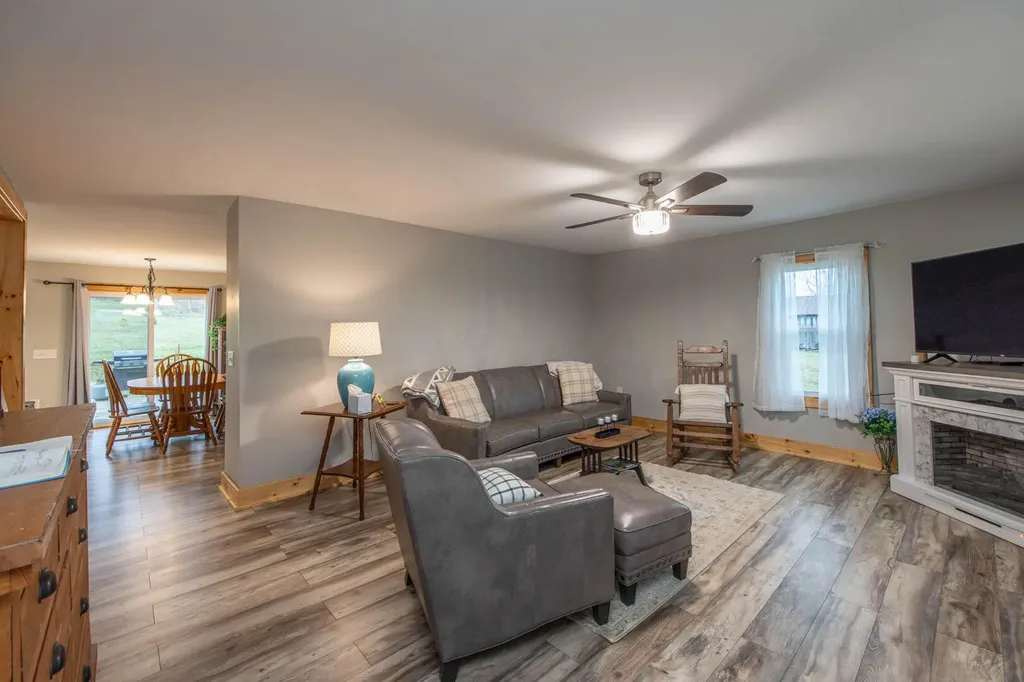 695 Stone Road Paris KY 40361