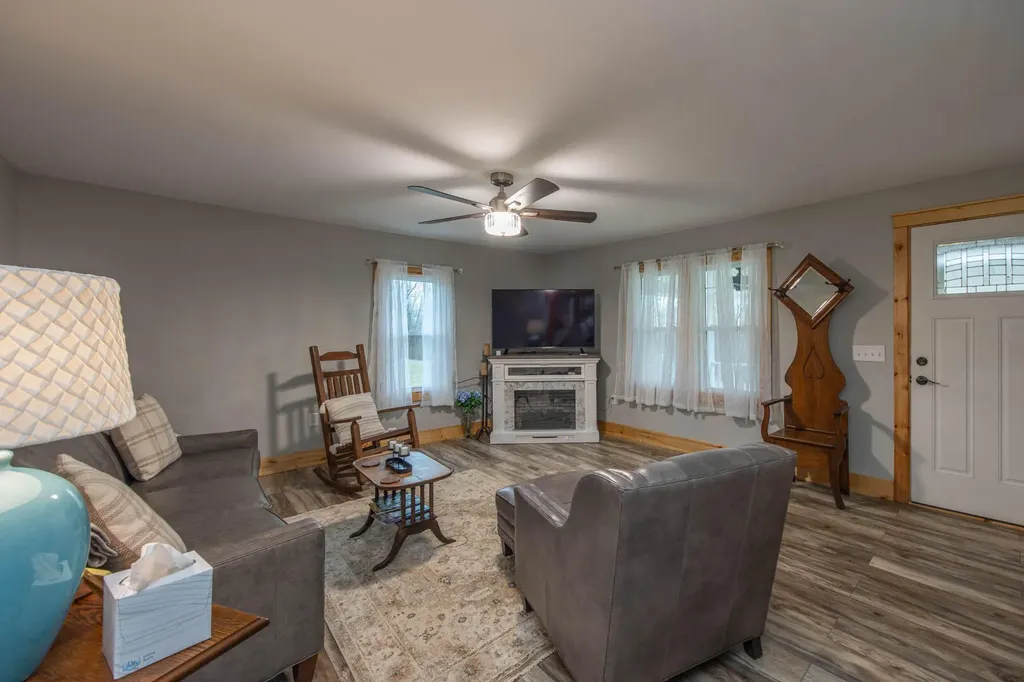 695 Stone Road Paris KY 40361