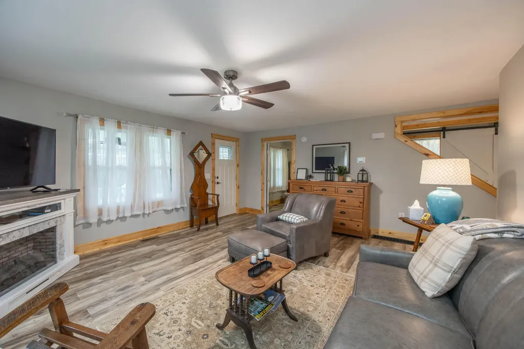 695 Stone Road Paris KY 40361