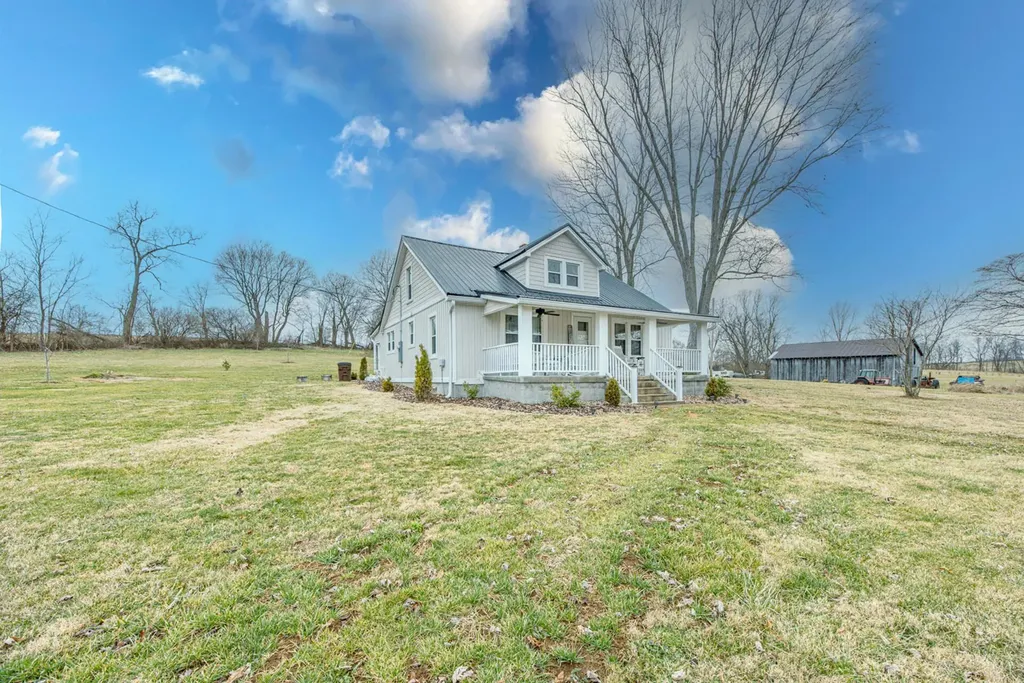 695 Stone Road Paris KY 40361
