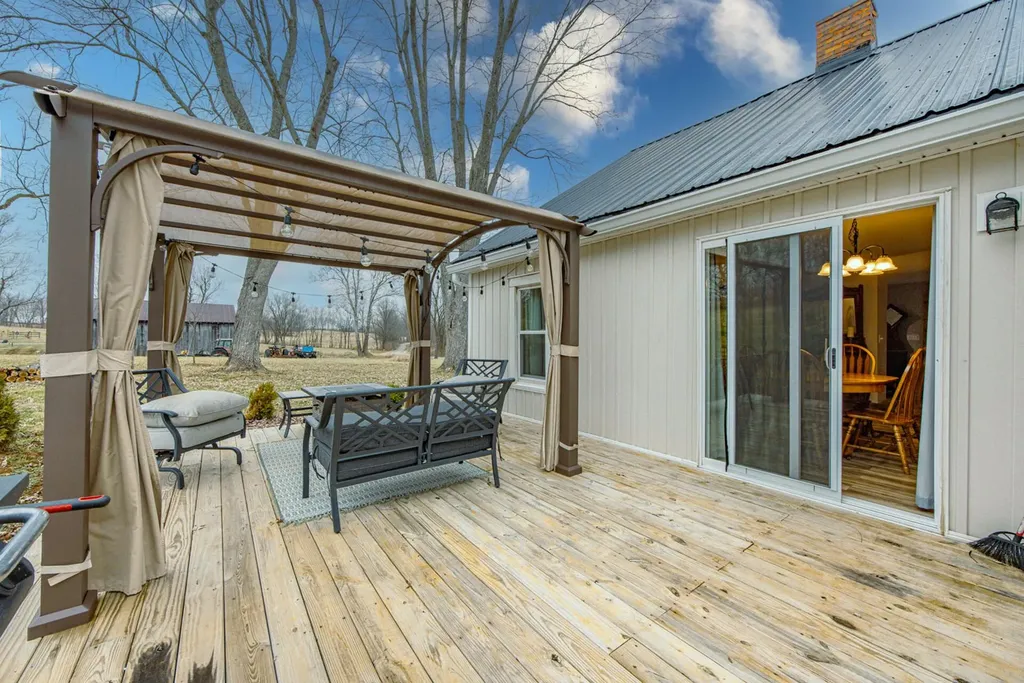 695 Stone Road Paris KY 40361