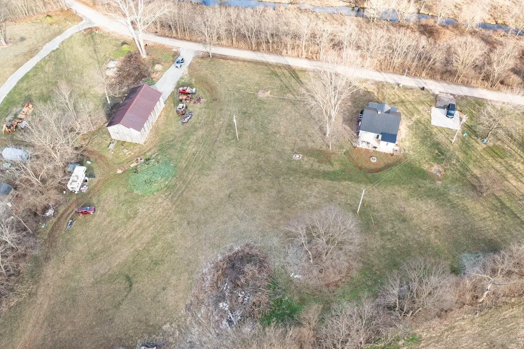 695 Stone Road Paris KY 40361