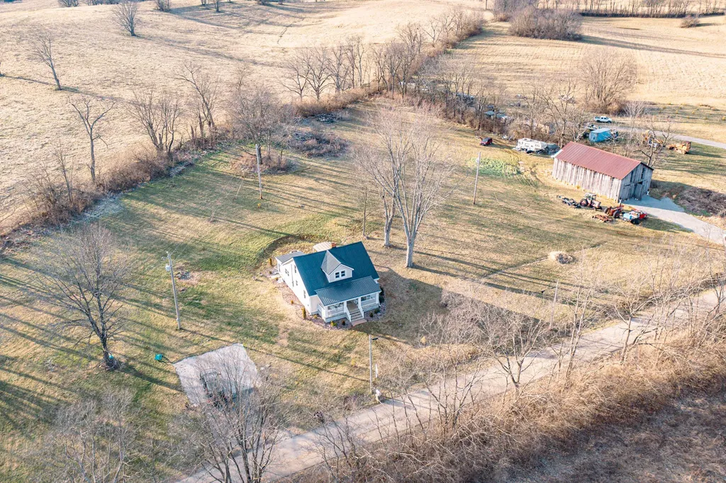 695 Stone Road Paris KY 40361
