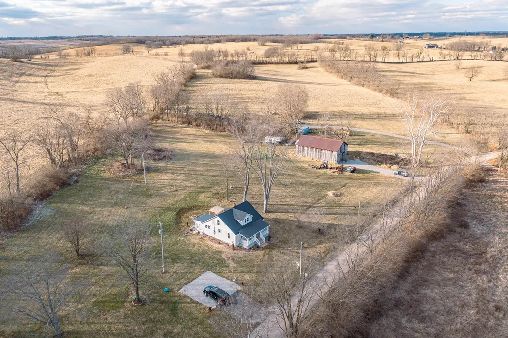 695 Stone Road Paris KY 40361