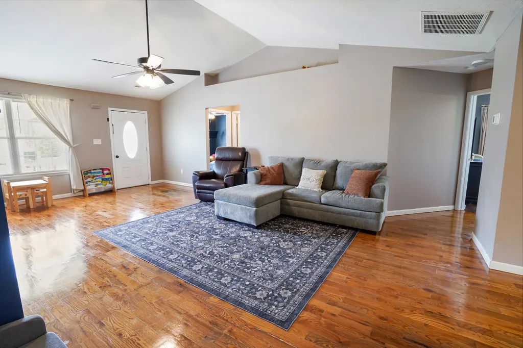 173 Canterbury Drive Science Hill KY 42553
