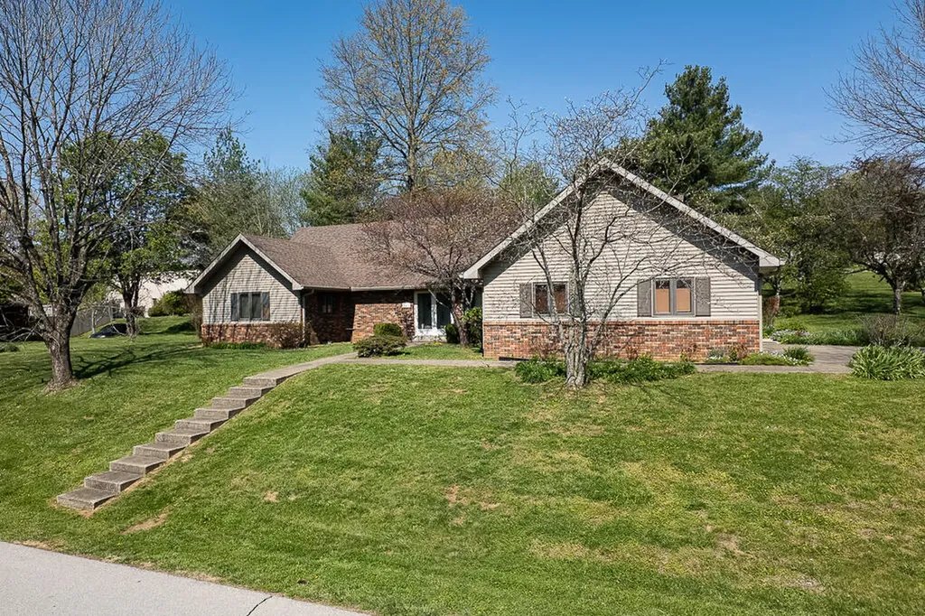 101 Deer Run Frankfort KY 40601