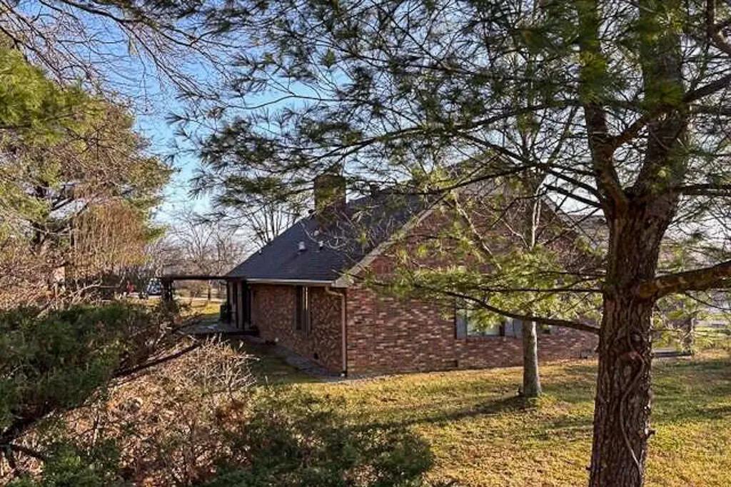 101 Deer Run Frankfort KY 40601