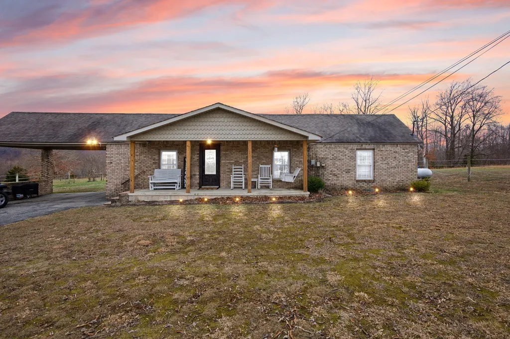 2753 State Highway 829 Albany KY 42602