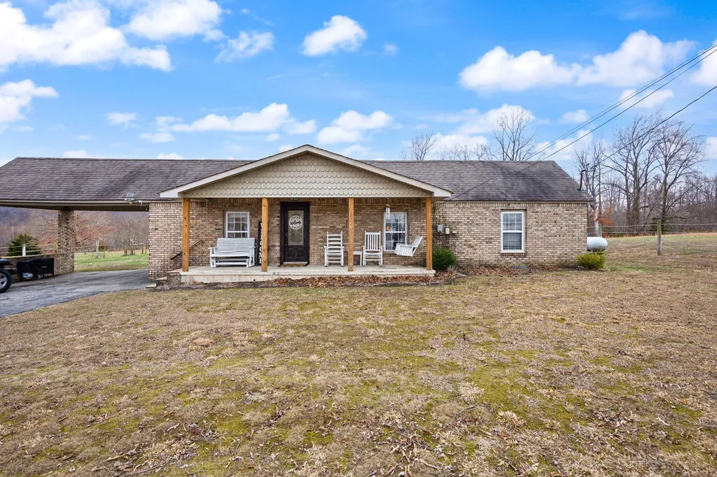 2753 State Highway 829 Albany KY 42602