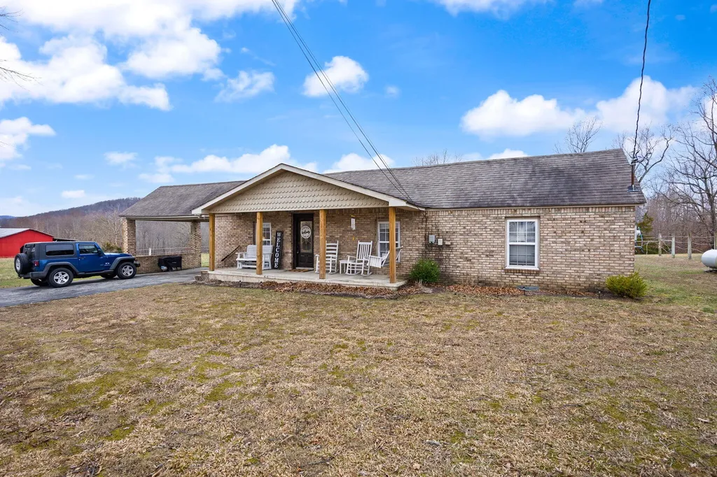 2753 State Highway 829 Albany KY 42602