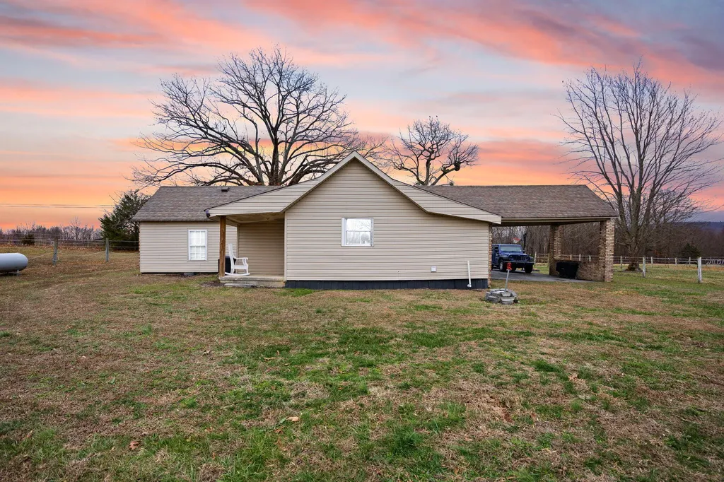 2753 State Highway 829 Albany KY 42602