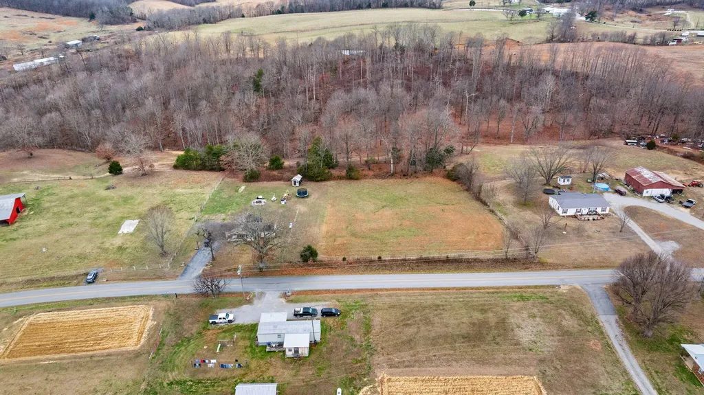 2753 State Highway 829 Albany KY 42602