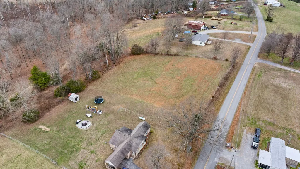 2753 State Highway 829 Albany KY 42602