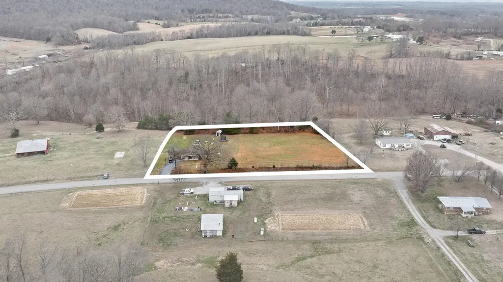 2753 State Highway 829 Albany KY 42602