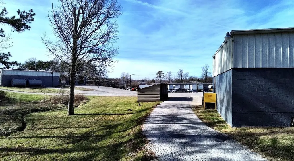 319 N Hills Road Corbin KY 40701