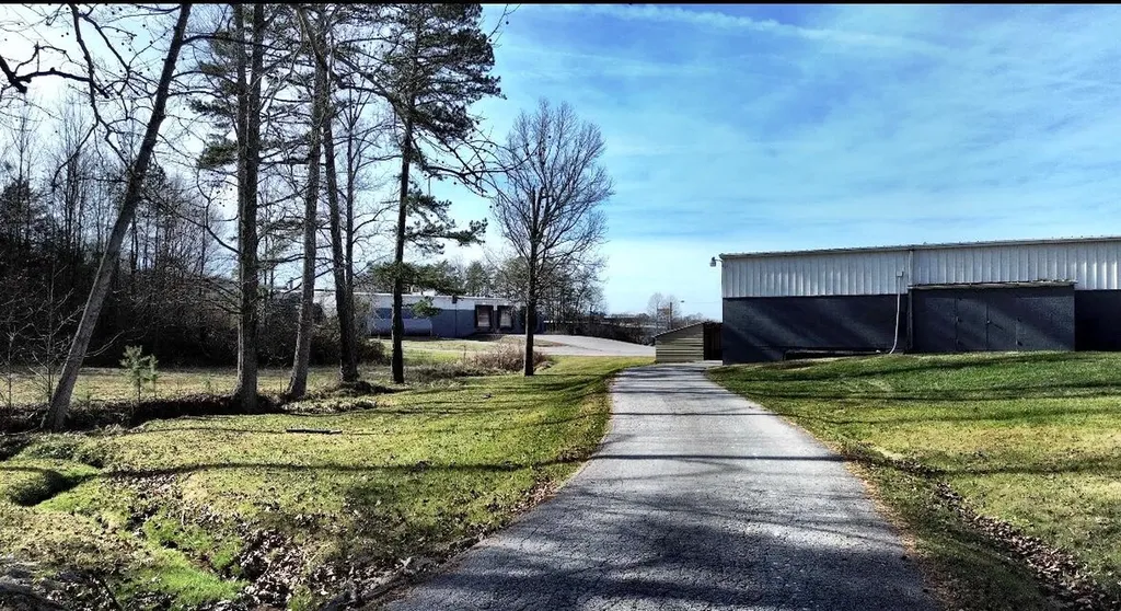 319 N Hills Road Corbin KY 40701