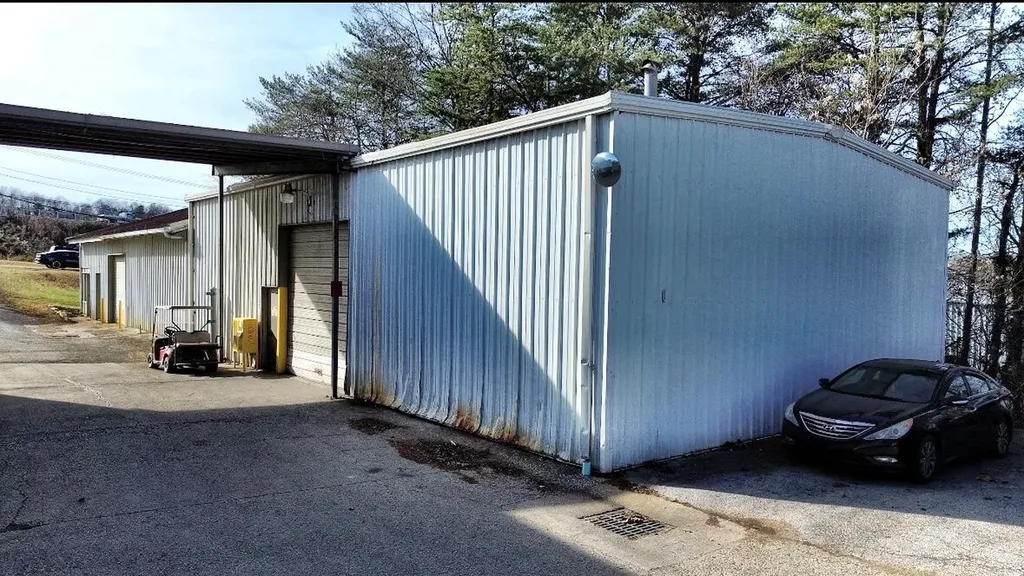 319 N Hills Road Corbin KY 40701