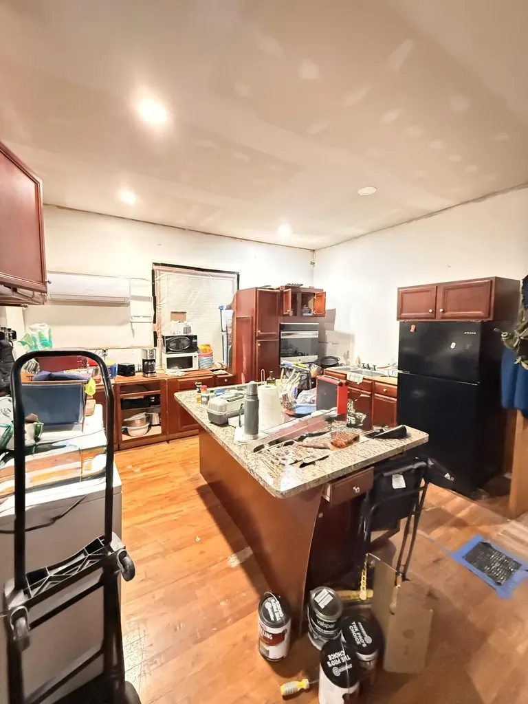 1659 Ky-501 Waynesburg KY 40489