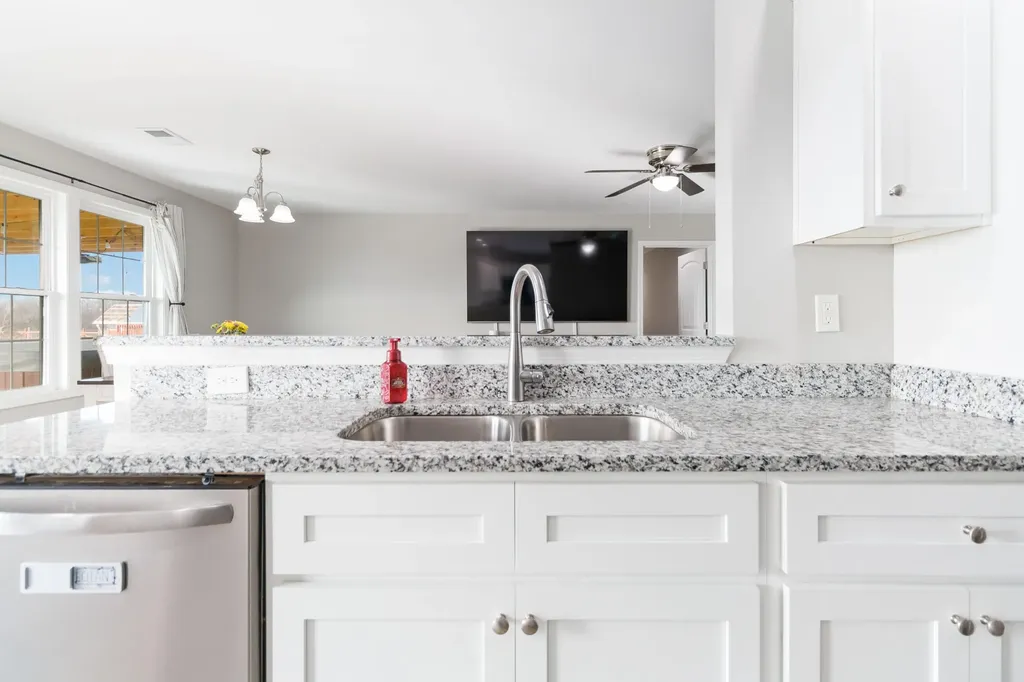 111 Dean Drive Harrodsburg KY 40330