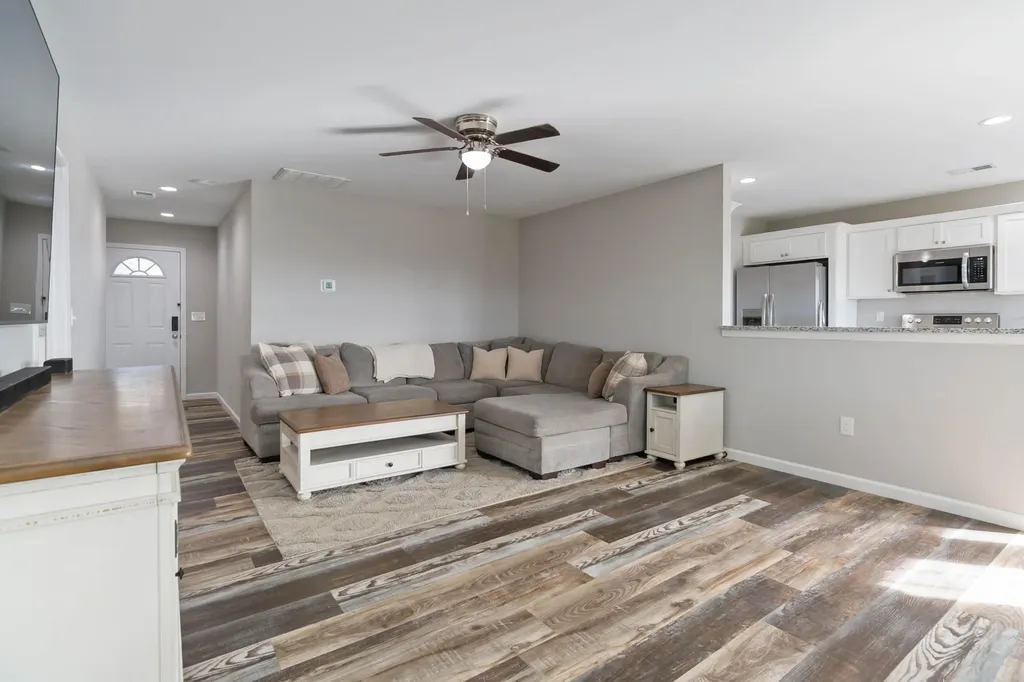 111 Dean Drive Harrodsburg KY 40330
