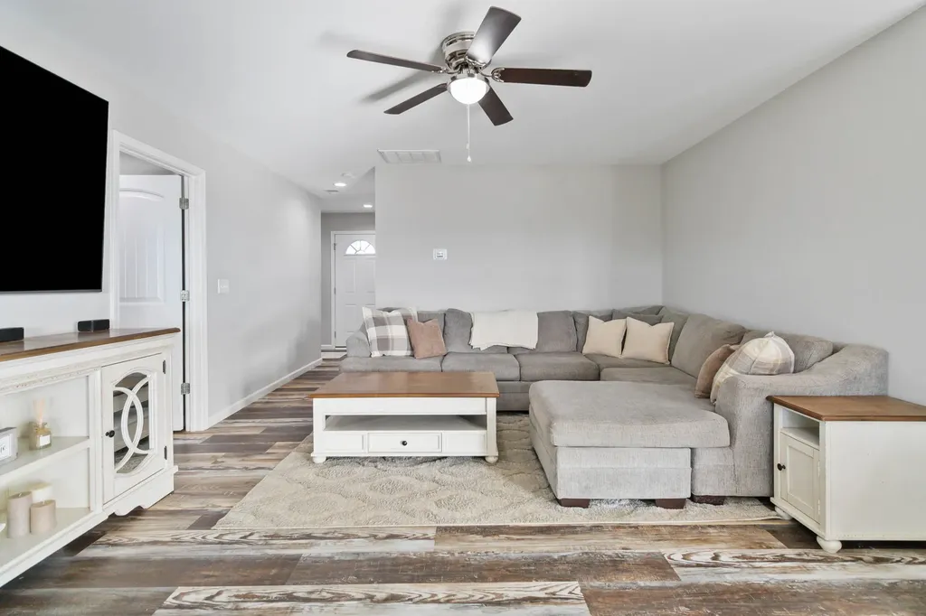 111 Dean Drive Harrodsburg KY 40330