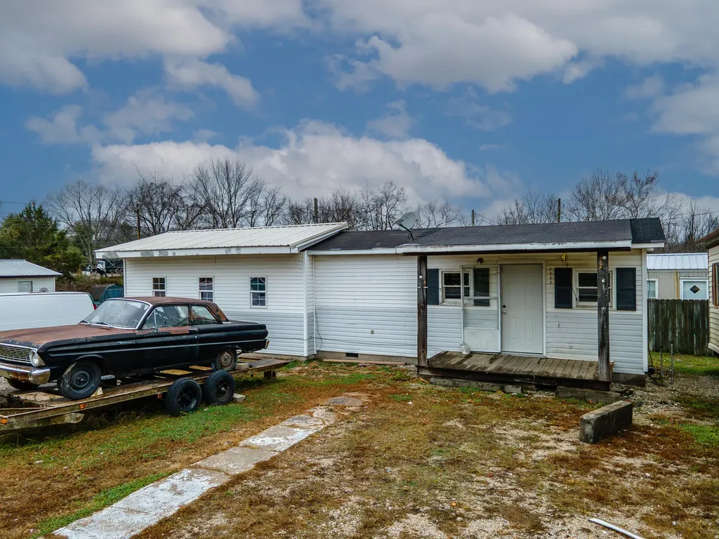 5852 Highway 60 Owingsville KY 40360