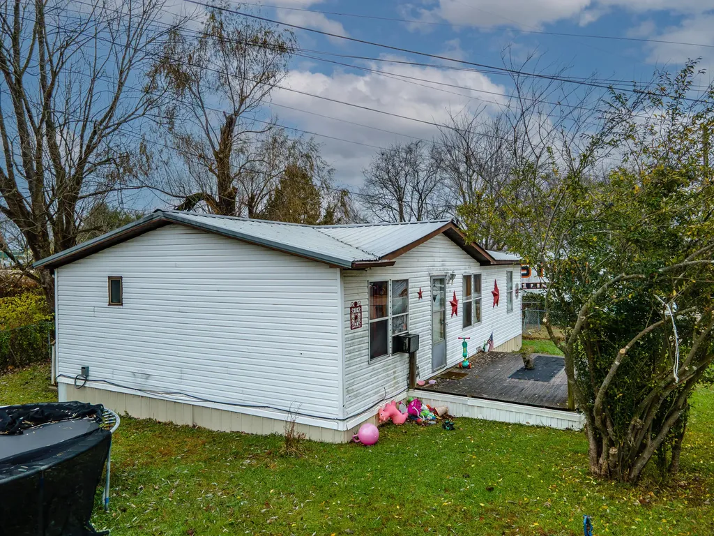5852 Highway 60 Owingsville KY 40360