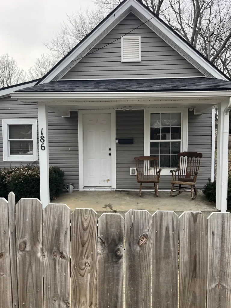 186 Eddie Street Lexington KY 40508