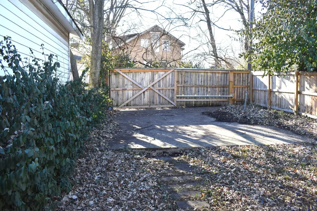 186 Eddie Street Lexington KY 40508