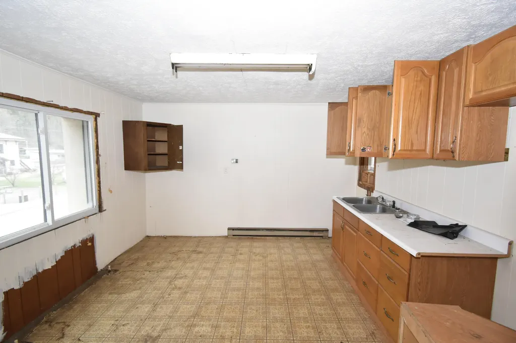 181 Main Street Mckee KY 40447