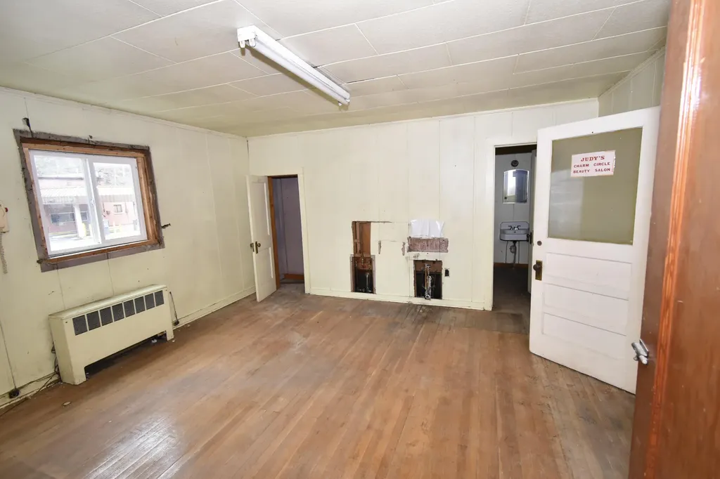 181 Main Street Mckee KY 40447