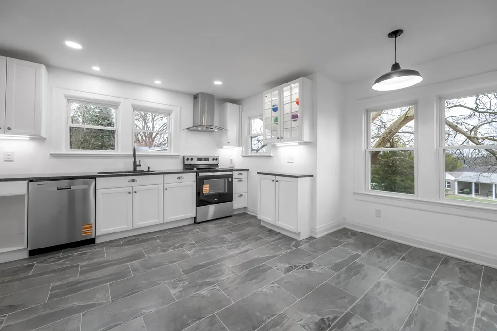 44 Horseshoe Drive Paris KY 40361