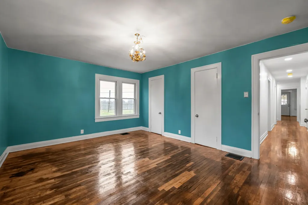 44 Horseshoe Drive Paris KY 40361