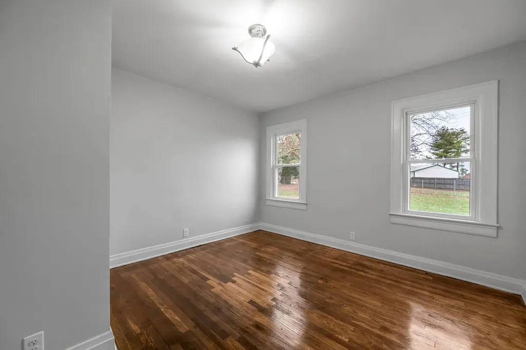 44 Horseshoe Drive Paris KY 40361